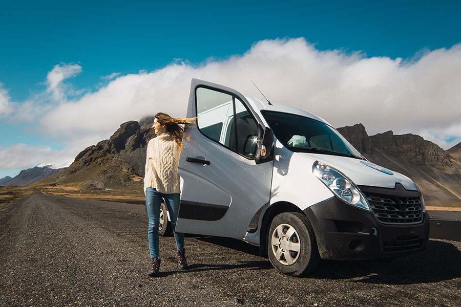 servicio de alquiler de camionetas y autos