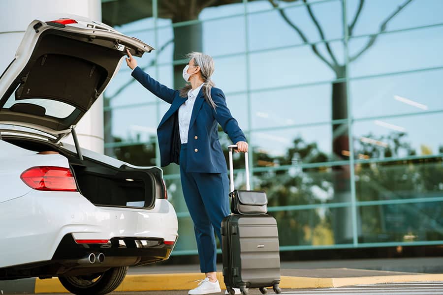 alquiler de coche del aeropuerto al hotel